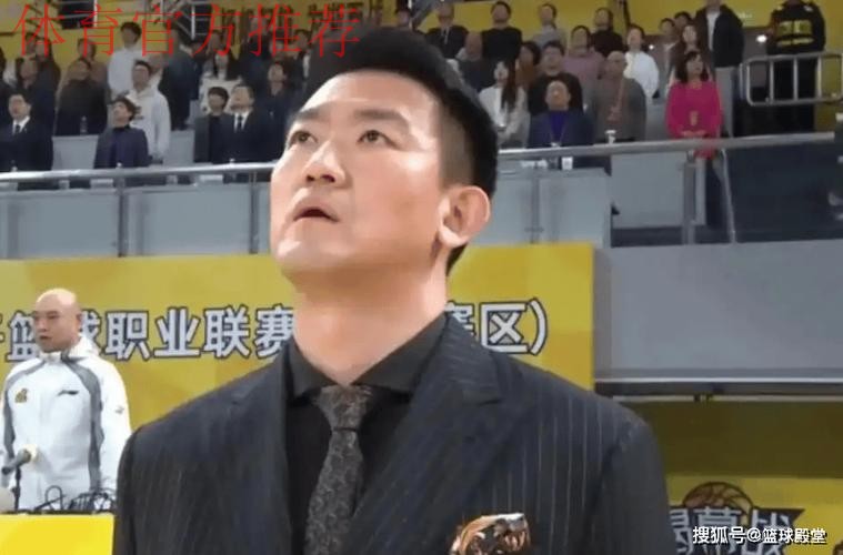 输辽宁问题太多!全队没配合,王博无应变,吴晓下滑引篮板被虐! 输辽宁问题太多!全队没配合,王博无应变,吴晓下滑引篮板被虐!